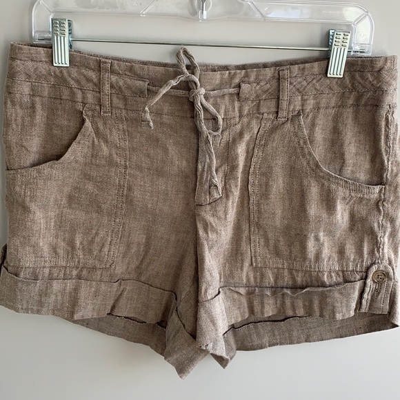 Banana Republic Linen Shorts - Picture 1 of 6
